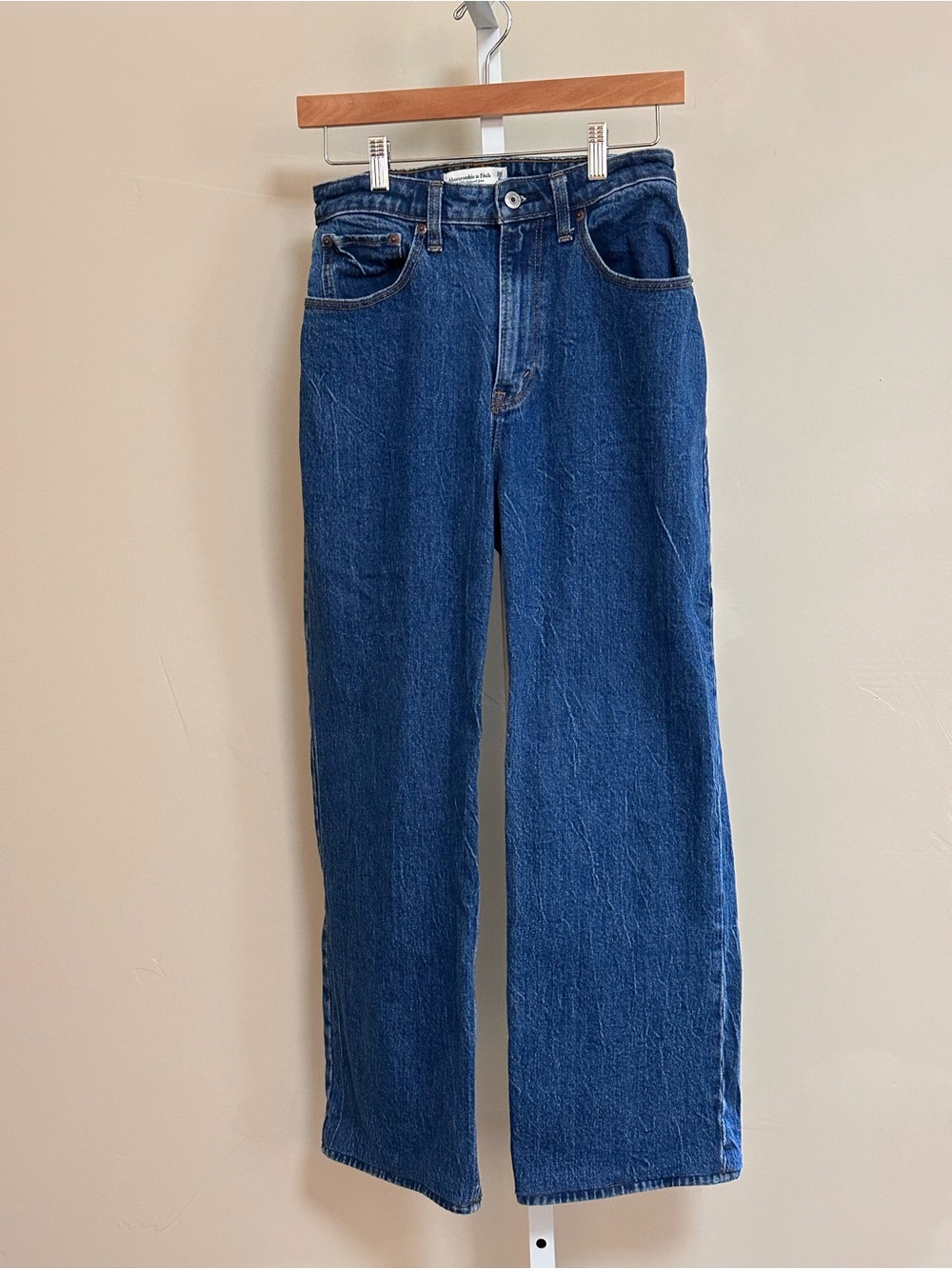 Abercrombie & Fitch High-Rise Wide Leg Jeans - Medium Blue - Picture 3 of 8